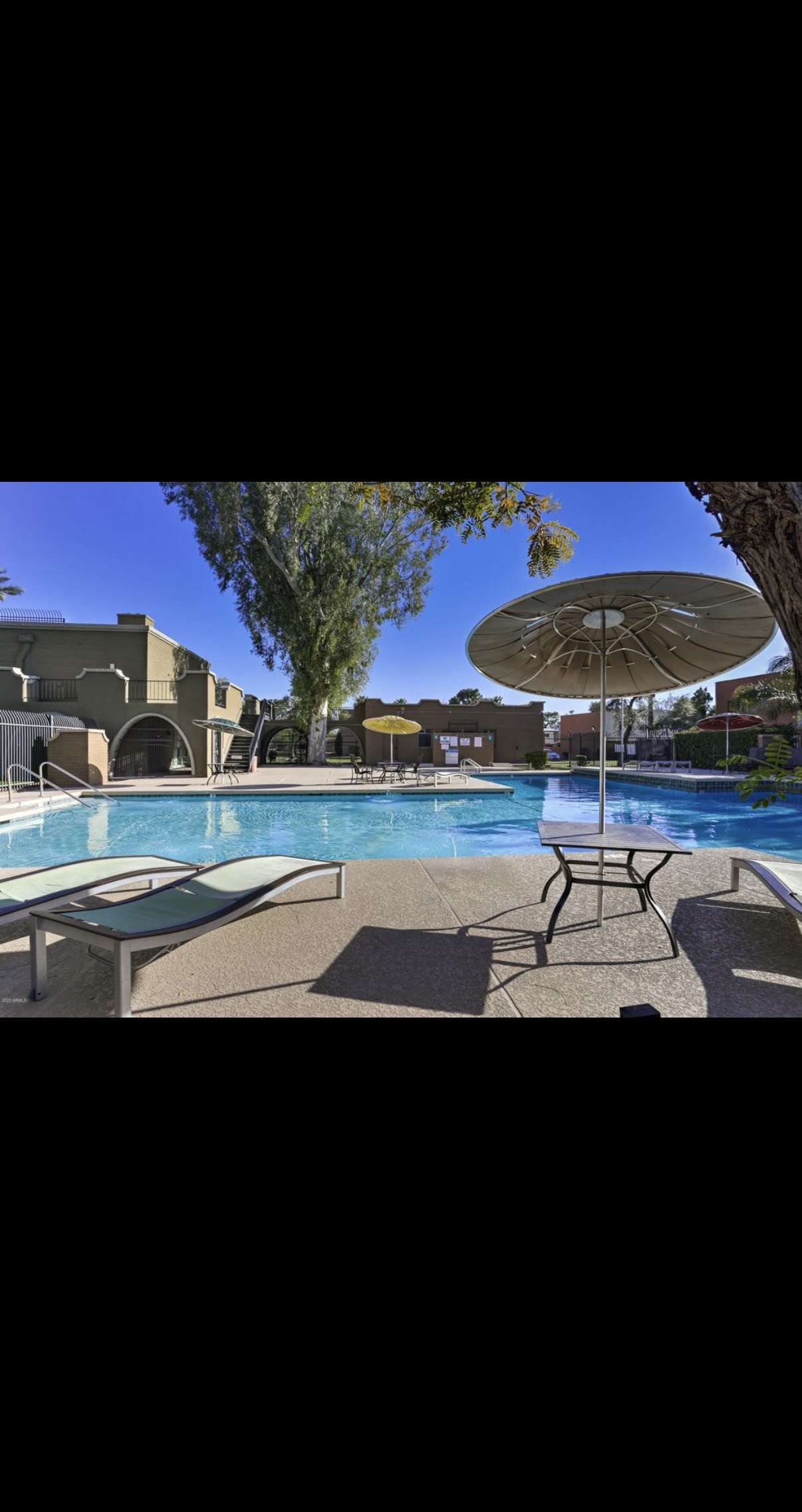 Cozy Townhouse Retreat – Private Room & Bath Near Everything